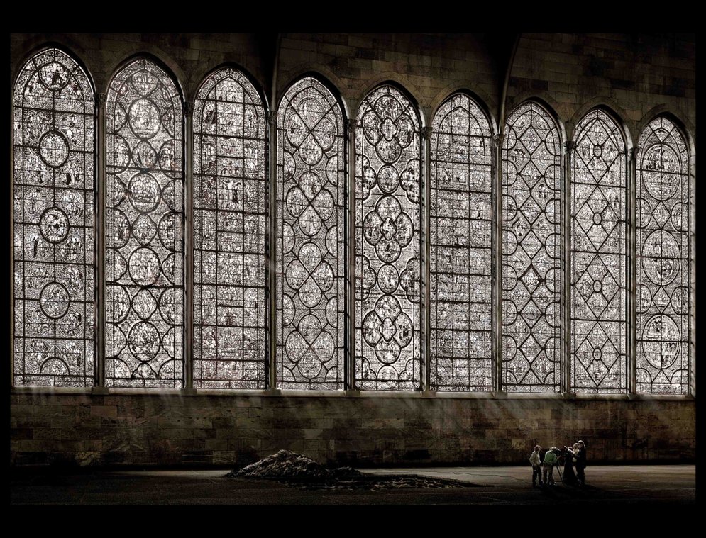 3_GLAS4901_2024-25_CHENG_Brian_ConsumingTheFrame_AndreasGursky_Cathedral_1_2007